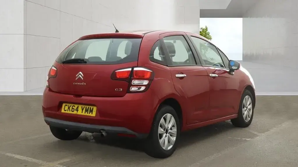 Used Citroën C3 PureTech 68 HP (50 kW) 2014 Red Hatchback