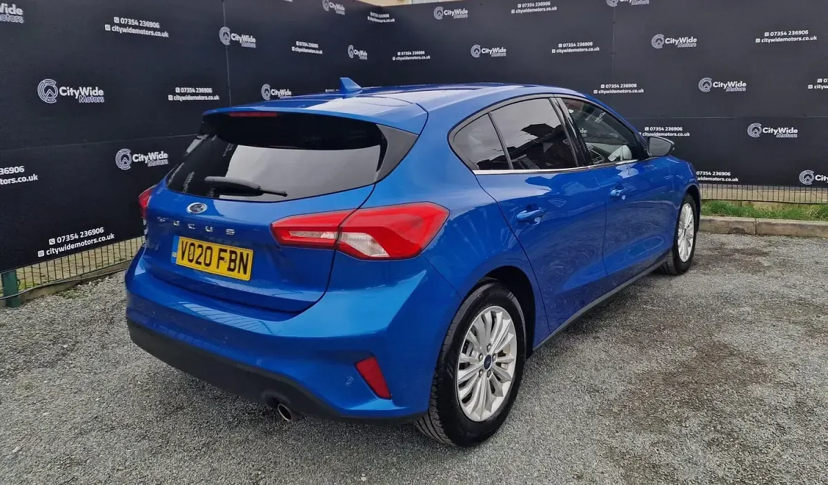 Used Ford Focus Titanium 125 HP (91 kW) 2020 Blue Hatchback
