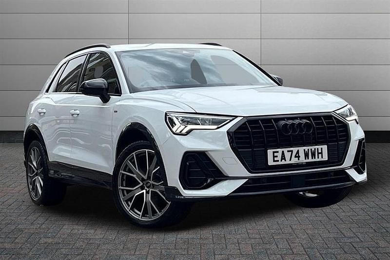 Glacier white Used 2024 Audi Q3 Black Edition SUV | £34,500 (Fair price) - Image 1/4