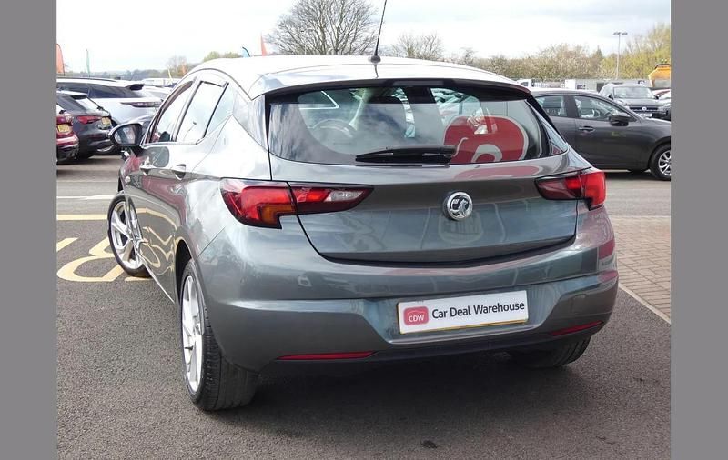 Used Vauxhall Astra SRi 150 HP (110 kW) 2019 Grey Hatchback