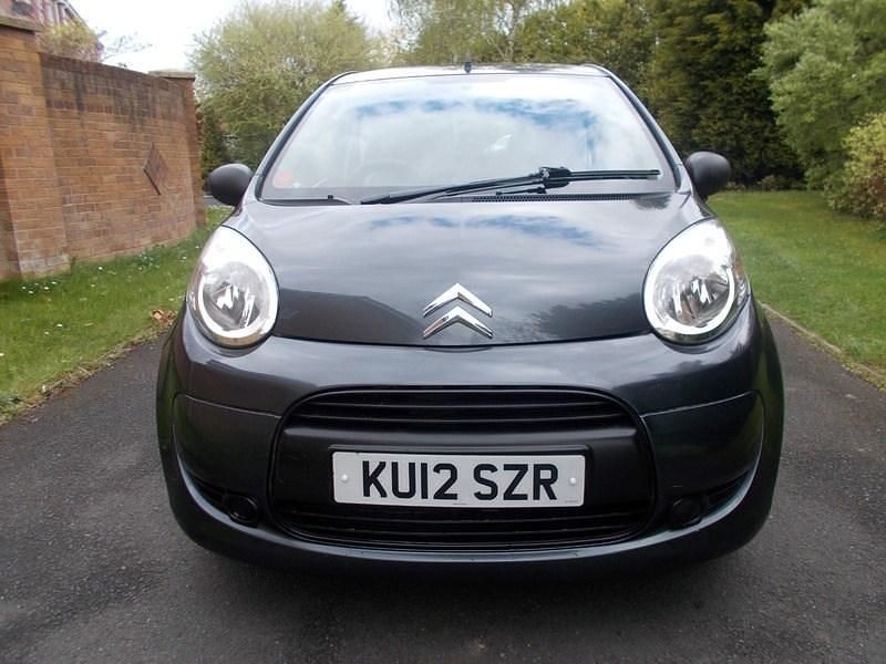 Usado Citroën C1 VTR Sport 68 HP (50 kW) 2012 Cinzento Citadino