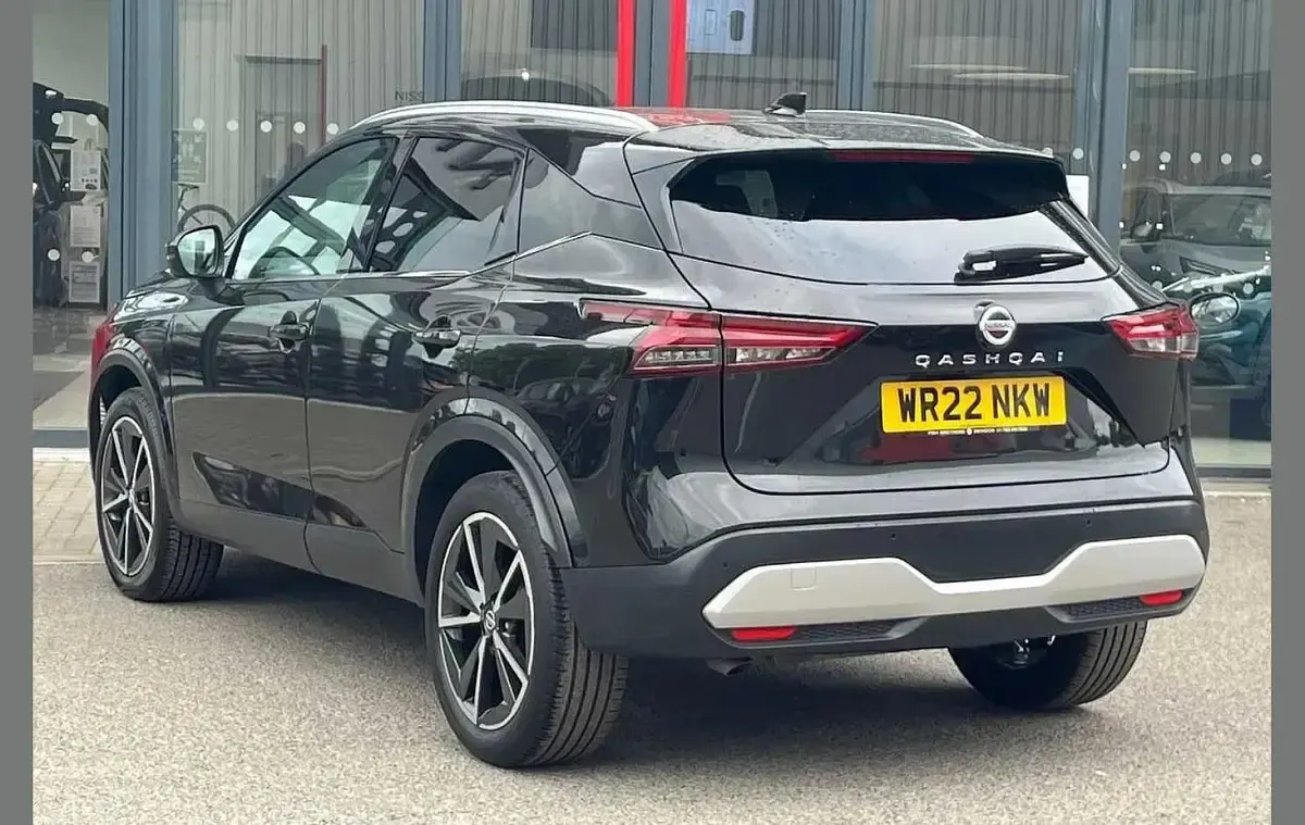 Used Nissan Qashqai Tekna 138 HP (101 kW) 2022 Black SUV