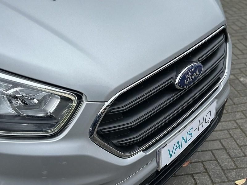 Used Ford Transit Custom Limited 130 HP (95 kW) 2020 Silver Van