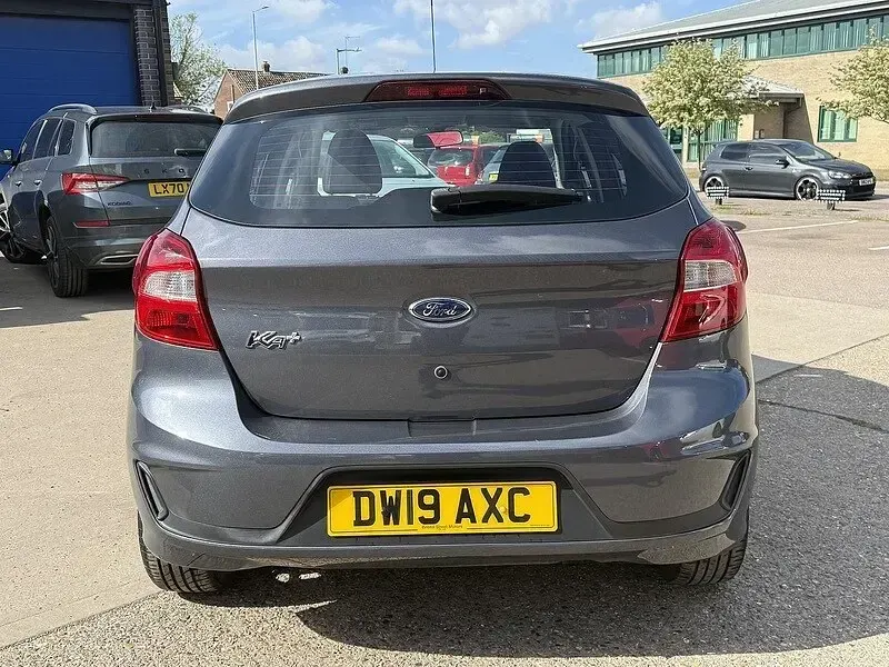 Used Ford Ka Plus Zetec 85 HP (62 kW) 2019 Grey Hatchback