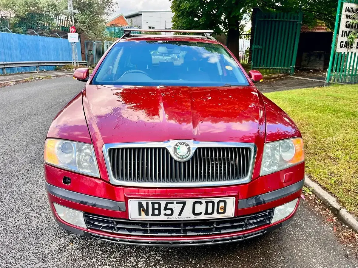 Used Skoda Octavia Elegance 140 HP (102 kW) 2007 Red Estate