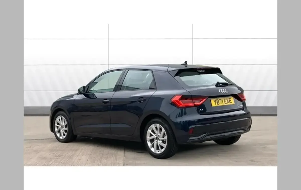Usado Audi A1 Sport 110 CV (80 kW) 2021 Azul SUV