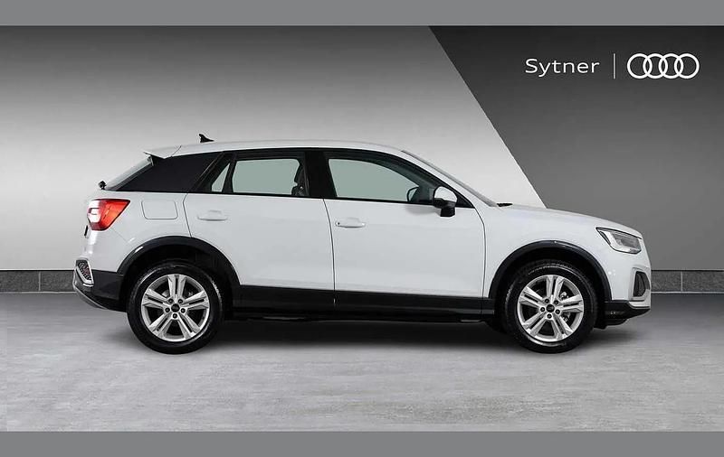 Used Audi Q2 Sport 113 HP (83 kW) 2025 White SUV