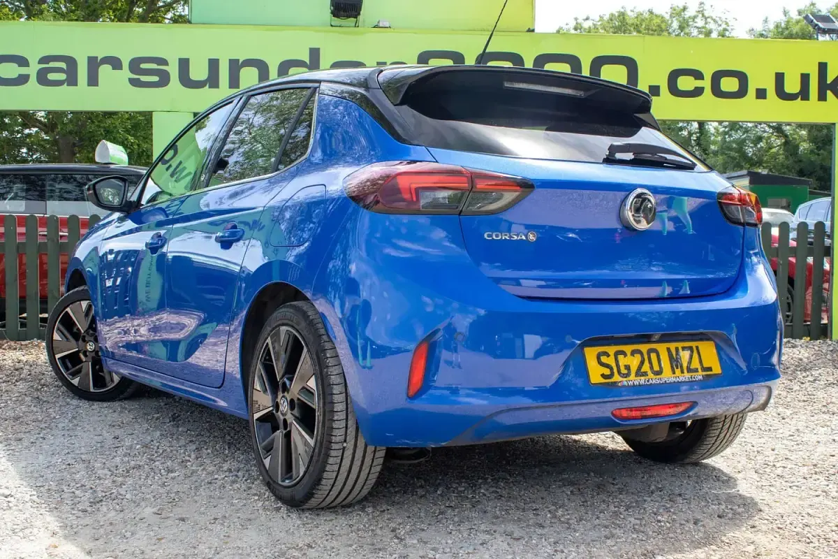Used Vauxhall Corsa-e Elite 50 kW (68 HP) 2020 Blue Hatchback
