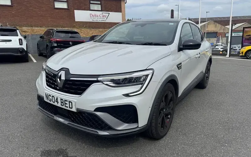 Used Renault Arkana R.S. 143 HP (105 kW) 2022 White SUV