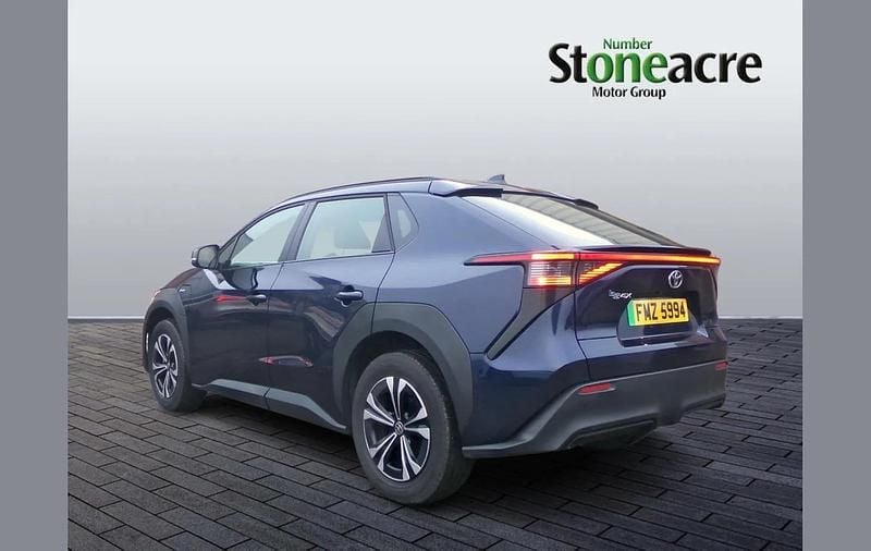 Used Toyota bZ4X PURE 150 kW (204 HP) 2024 Blue SUV