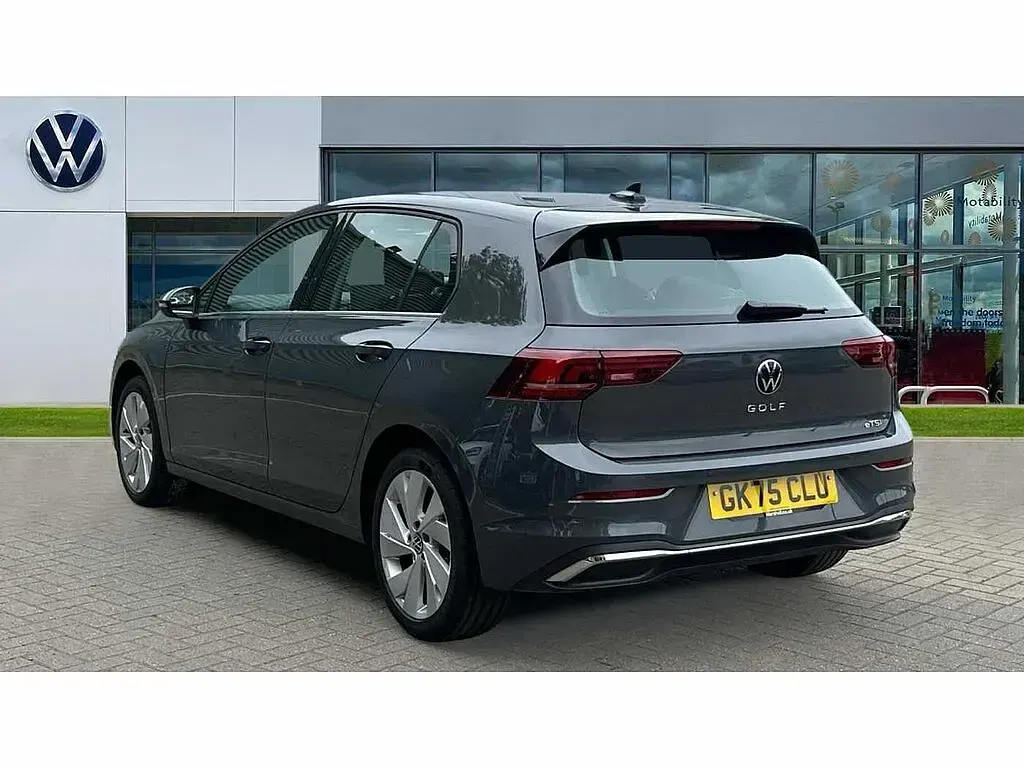Used VW Golf VIII 150 HP (110 kW) 2025