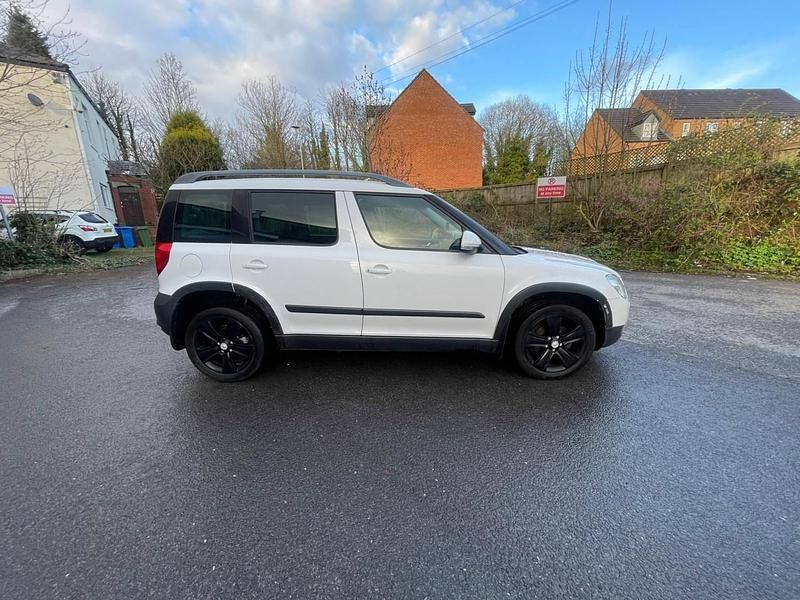Używany Skoda Yeti SE 2012 Biały SUV