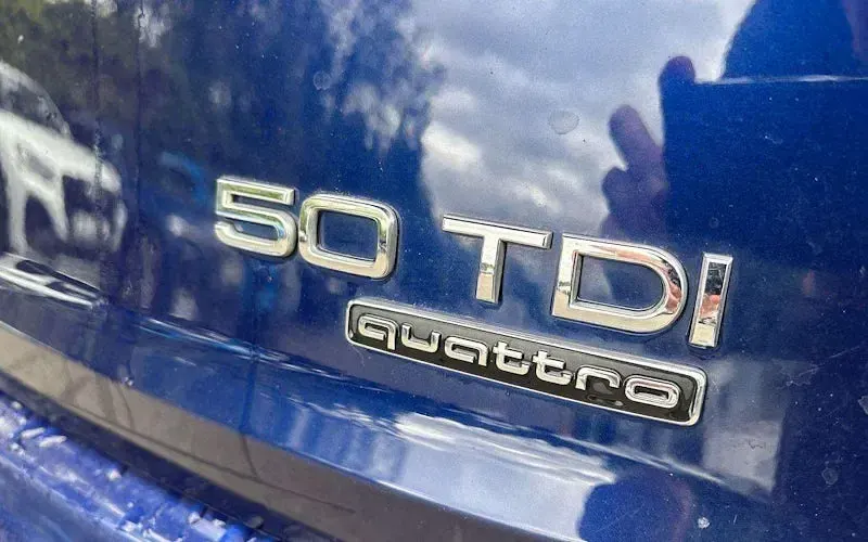 Used Audi Q7 S-Line 286 HP (210 kW) 2022 Blue SUV