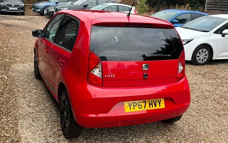 Used Seat Mii Design 60 HP (44 kW) 2017 Red Hatchback