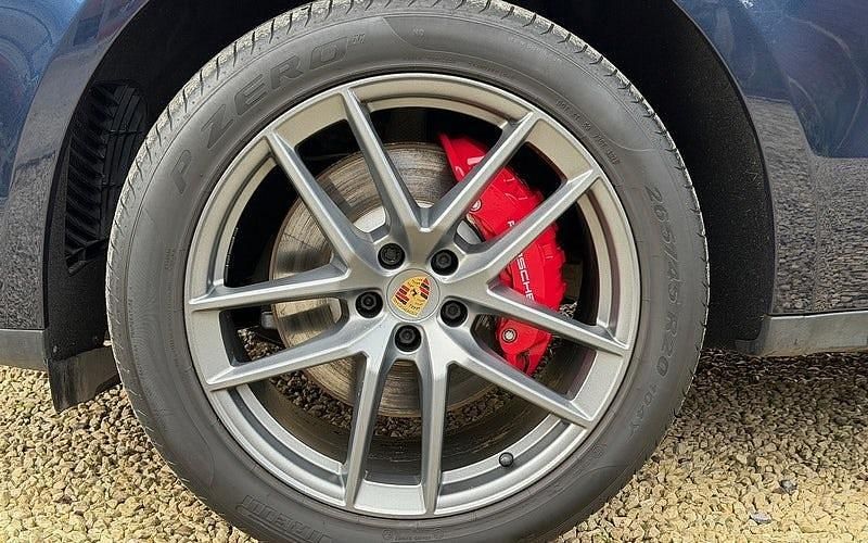 Used Porsche Macan S 379 HP (278 kW) 2025 SUV