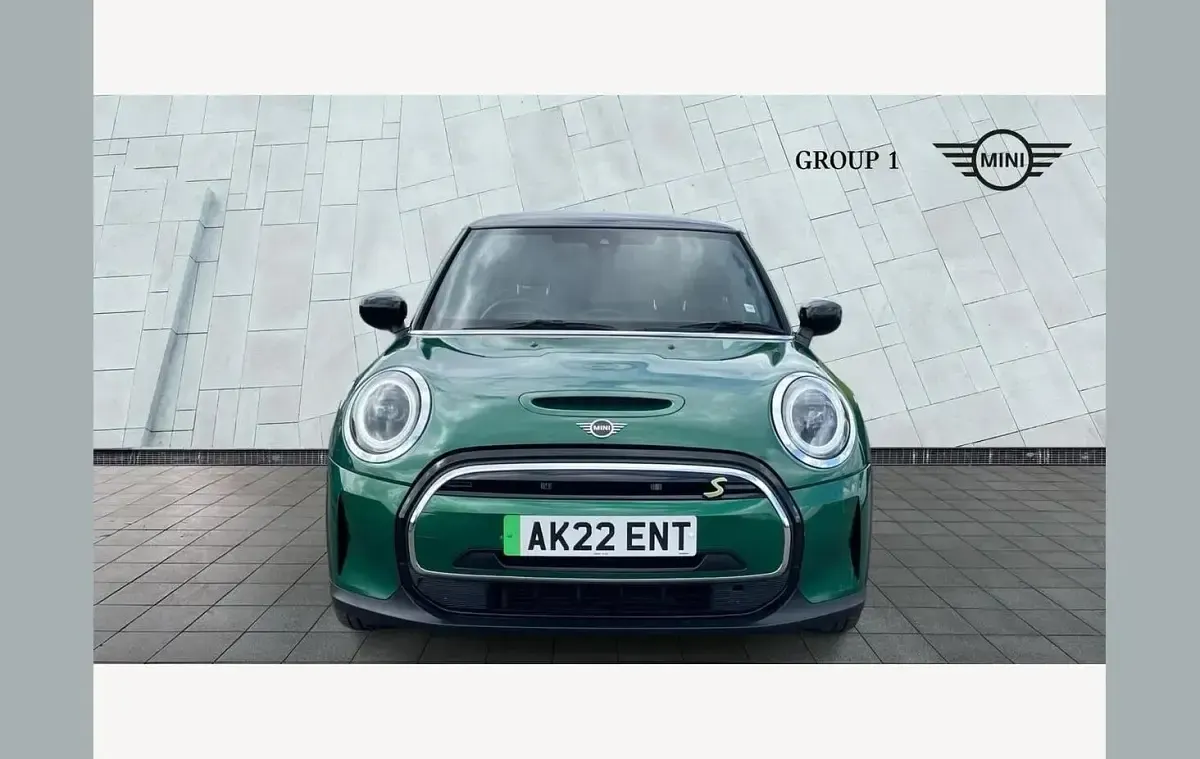 Usado Mini Cooper S Level 2 135 kW (184 HP) 2022 Verde Citadino