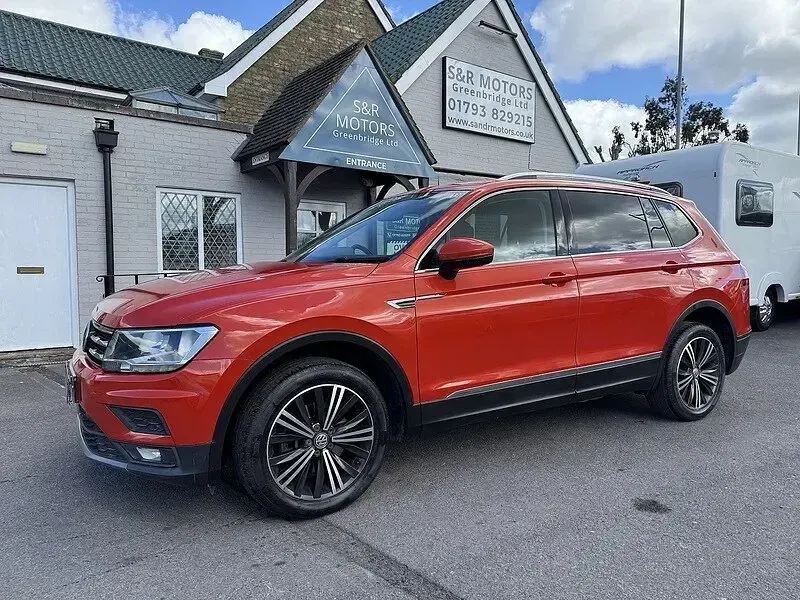 Used VW Tiguan SE 2019 Orange SUV