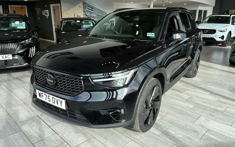 Used Volvo XC40 Plus 197 HP (144 kW) 2026 SUV