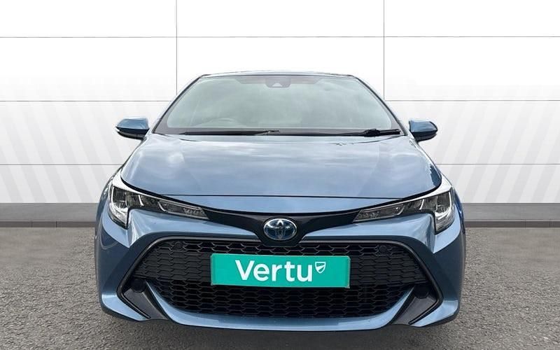 Begagnad Toyota Corolla 122 HK (89 kW) 2022 Halvkombi