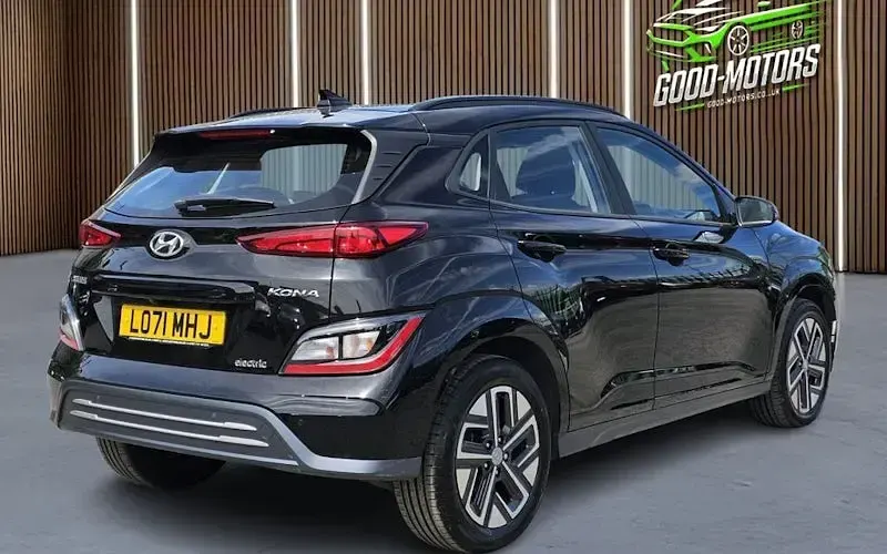 Used Hyundai Kona SE 100 kW (136 HP) 2022 Black SUV