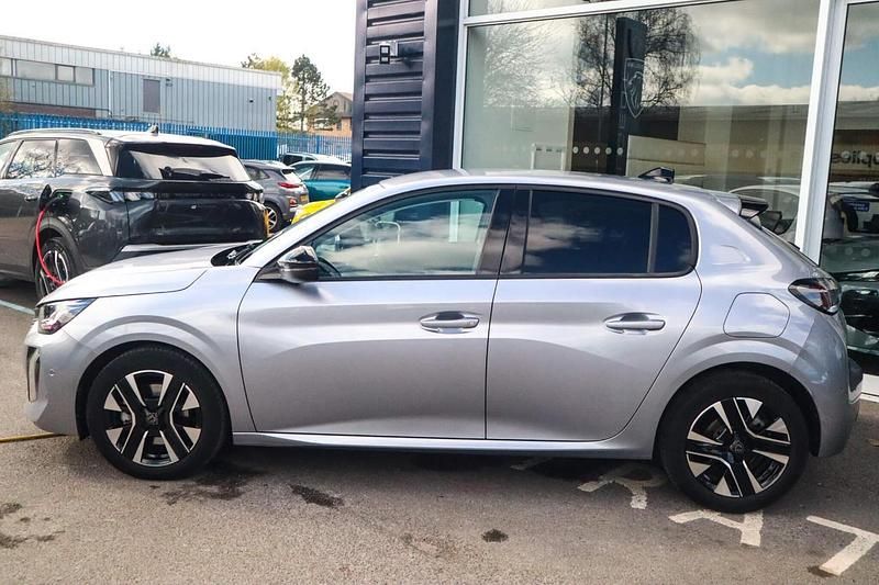 Used Peugeot 208 Allure 101 HP (74 kW) 2025 Grey Hatchback