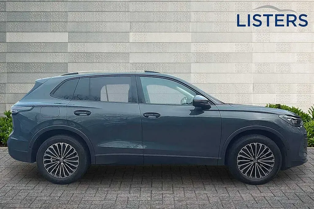 Used VW Tiguan Match 150 HP (110 kW) 2025 Grey SUV