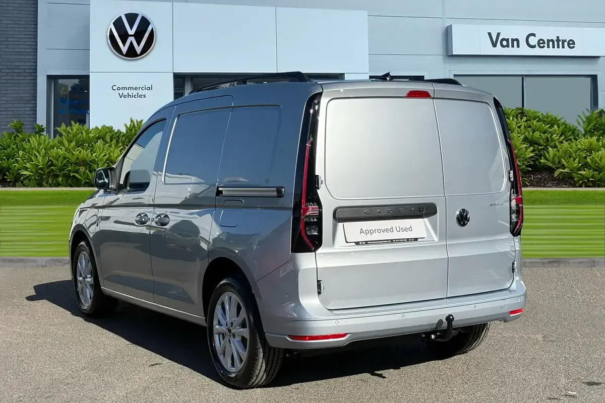 New VW Caddy Pro 150 HP (110 kW) 2026 Silver MPV