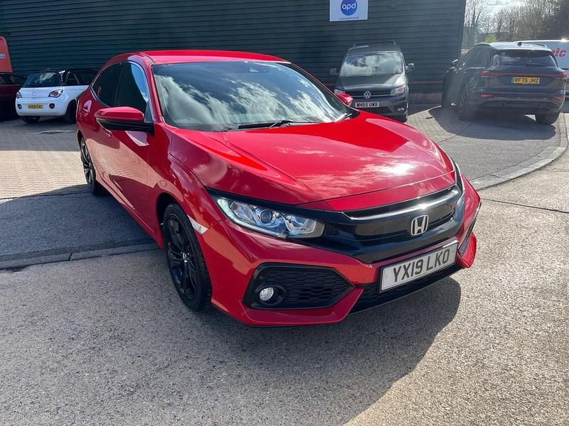Used Honda Civic SR 126 HP (92 kW) 2019 Red Hatchback