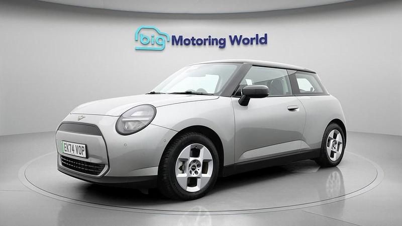 Used Mini Cooper Classic 135 kW (184 HP) 2024 Hatchback