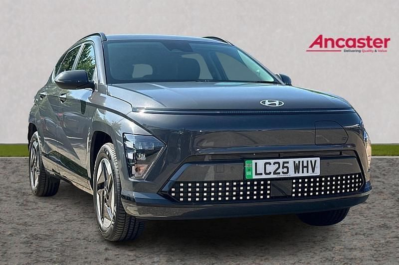 Pearl ecotronic grey New 2025 Hyundai Kona Advanced SUV | £29,499 (Super price) - Image 1/4