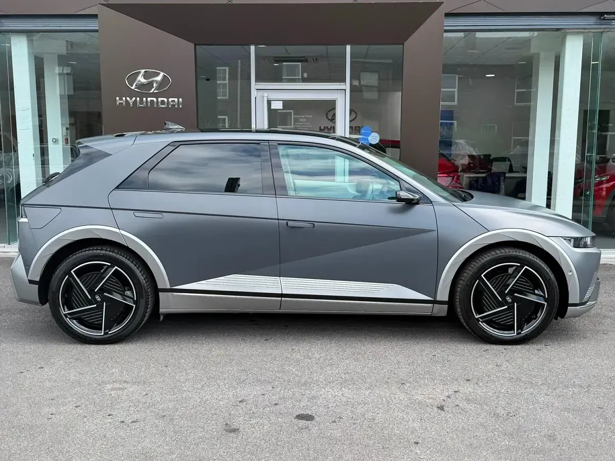 Used Hyundai Ioniq 5 Ultimate 239 kW (325 HP) 2025 Grey SUV