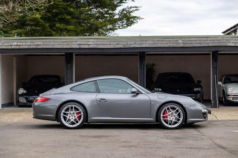 Used Porsche 911 Carrera S 385 HP (283 kW) 2010 White Coupe