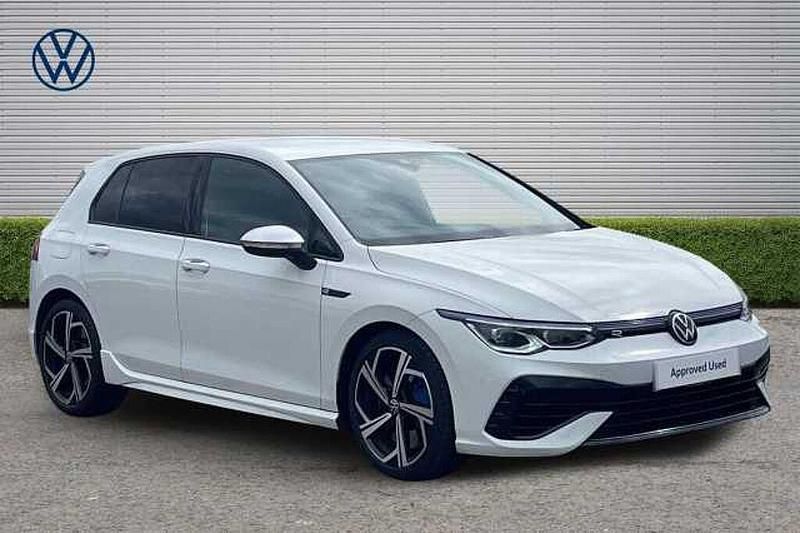 Second-hand VW Golf VIII R 320 CP (235 kW) 2023 Alb Hatchback