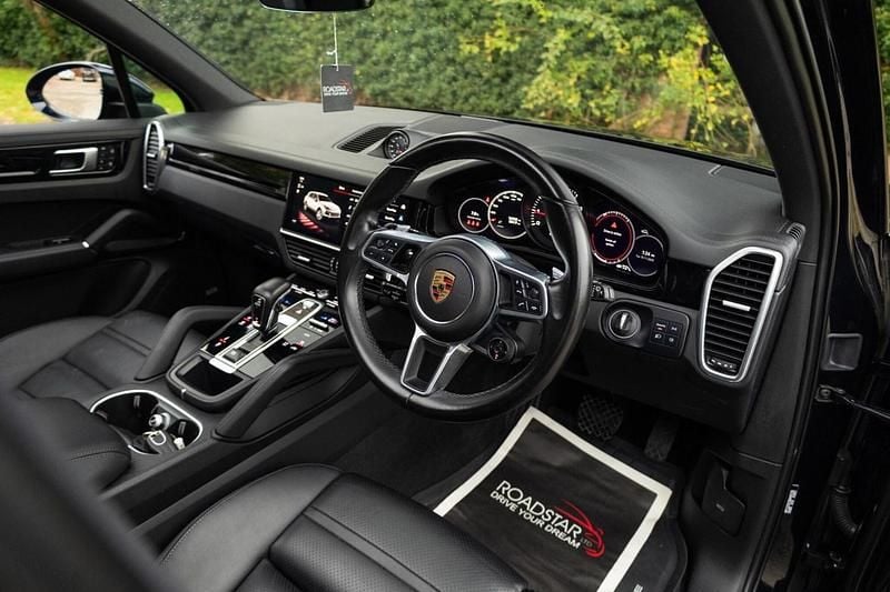 Used Porsche Cayenne 2022 Blue SUV