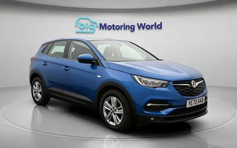 Used Vauxhall Grandland X S 131 HP (96 kW) 2020 Blue SUV