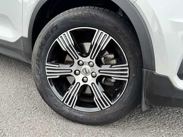 Image 2/4