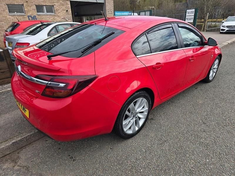 Used Vauxhall Insignia SRi 163 HP (119 kW) 2014 Red Hatchback