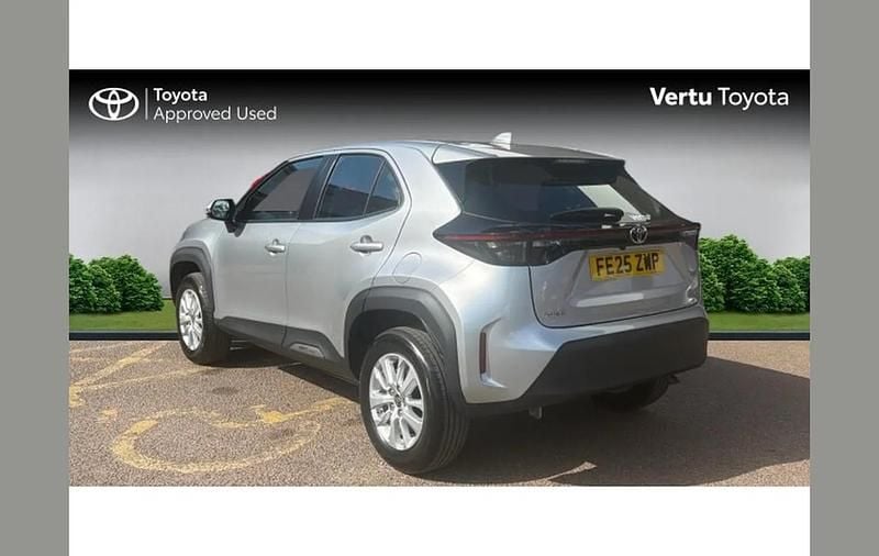 Used Toyota Yaris Cross 116 HP (85 kW) 2025 Silver SUV