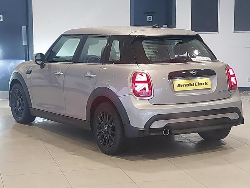 Used Mini Cooper Classic 136 HP (100 kW) 2023 Rooftop grey Hatchback