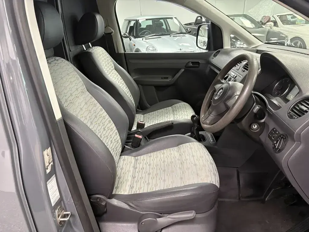 Used VW Caddy Maxi 102 HP (75 kW) 2012 Grey MPV