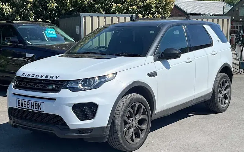 Second-hand Land Rover Discovery Sport Landmark 180 CP (132 kW) 2018 SUV