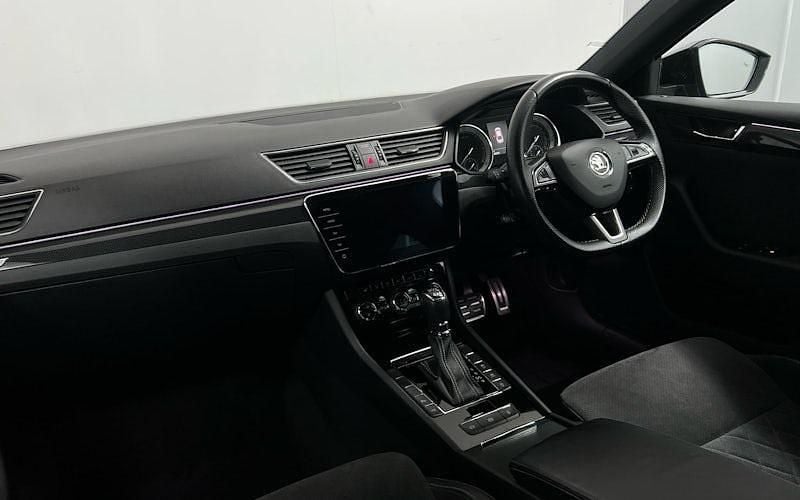 Used Skoda Superb SportlinePlus 190 HP (139 kW) 2019 Black Hatchback
