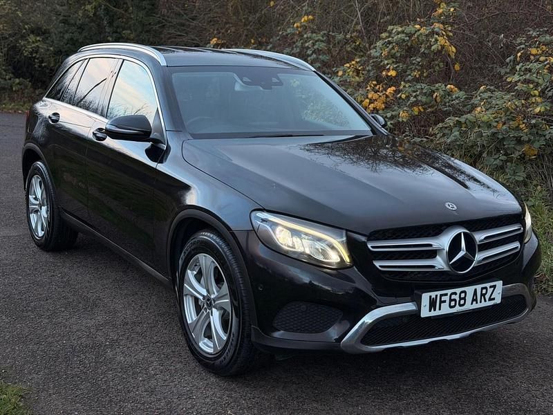 Black Used 2018 Mercedes 220 Estate | £15,700 (Fair price) - Image 1/4