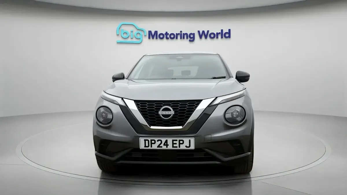 Used Nissan Juke N-Connecta 114 HP (83 kW) 2024 Grey SUV