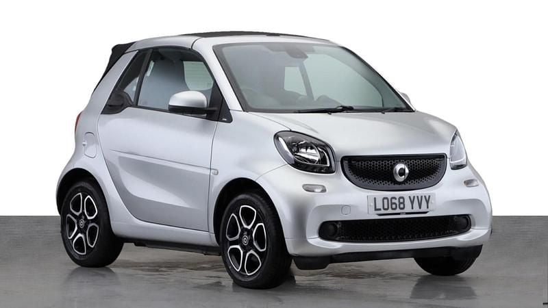 Silver Used 2018 Smart ForTwo Cabrio Premium Cabriolet | £7,555 (Fair price) - Image 1/4