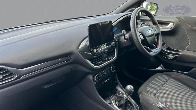 Begagnad Ford Puma ST-Line 2023 Vit SUV