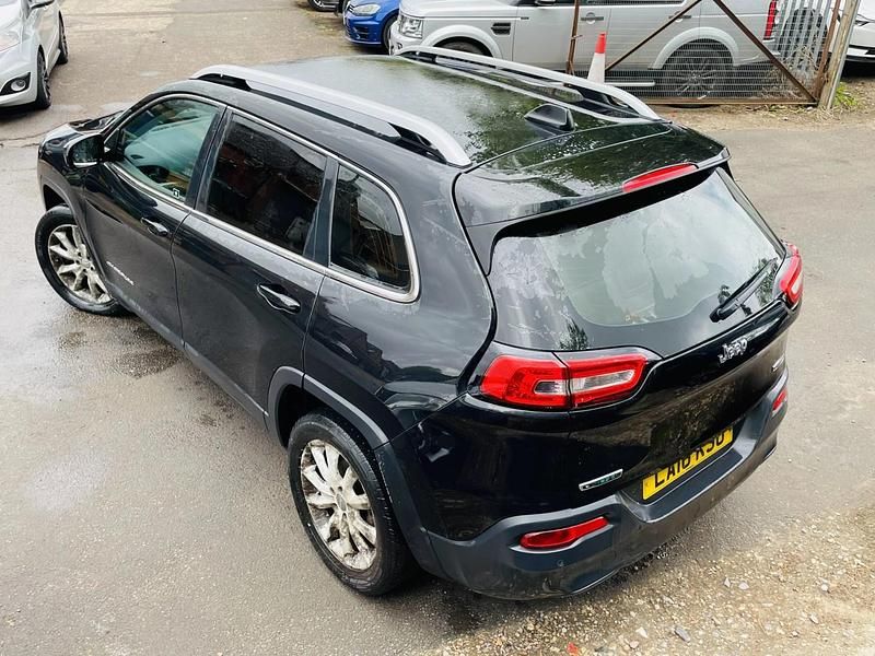 Used Jeep Cherokee Longitude 140 HP (102 kW) 2016 Black SUV