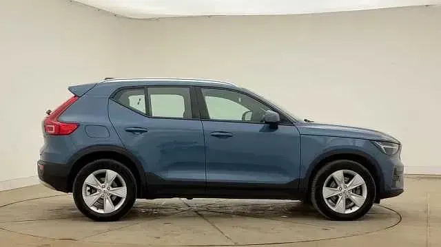 Used Volvo XC40 Core 163 HP (119 kW) 2023 Fjord blue SUV