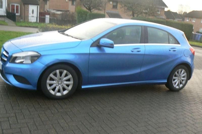 Used Mercedes A180 SE 2013 Blue Hatchback