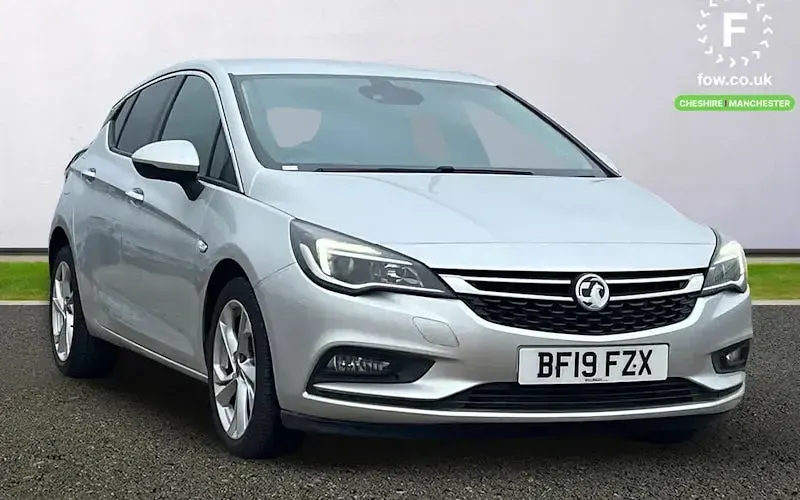 Used Vauxhall Astra SRi 150 HP (110 kW) 2019 Hatchback